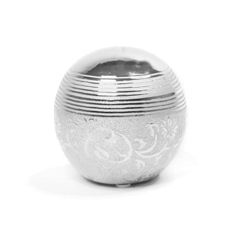 Orbe Decorativo de Cerámica Plateada Brillante: Elegancia Moderna para tu Hogar